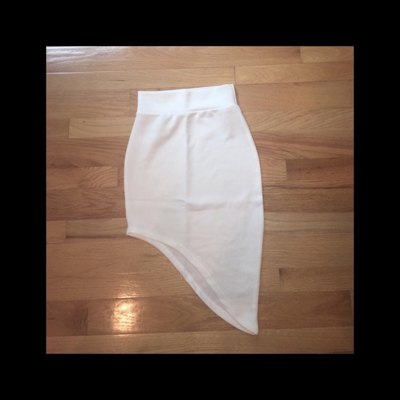 Asymmetrical Sexy Skirt - Picture 4 of 5